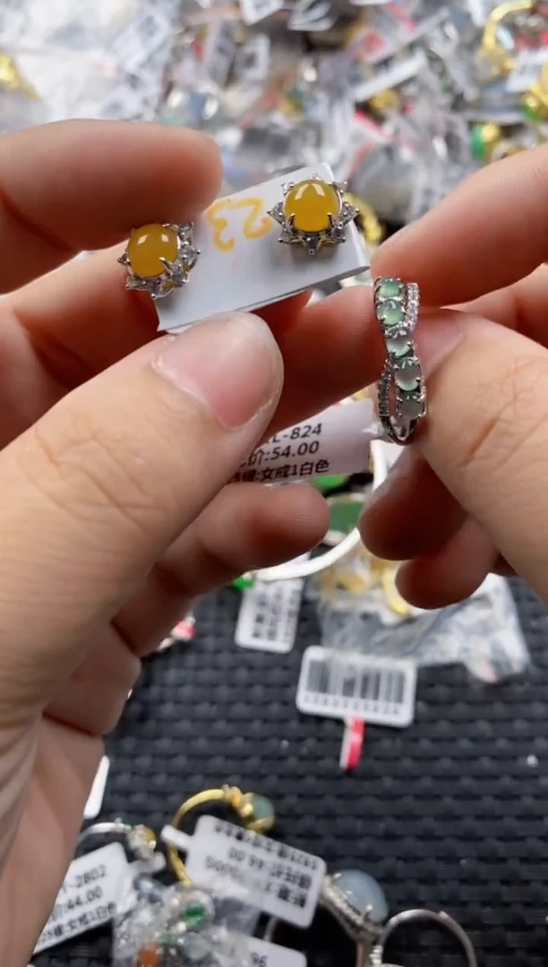 翡翠戒指银S925镶嵌8888     8