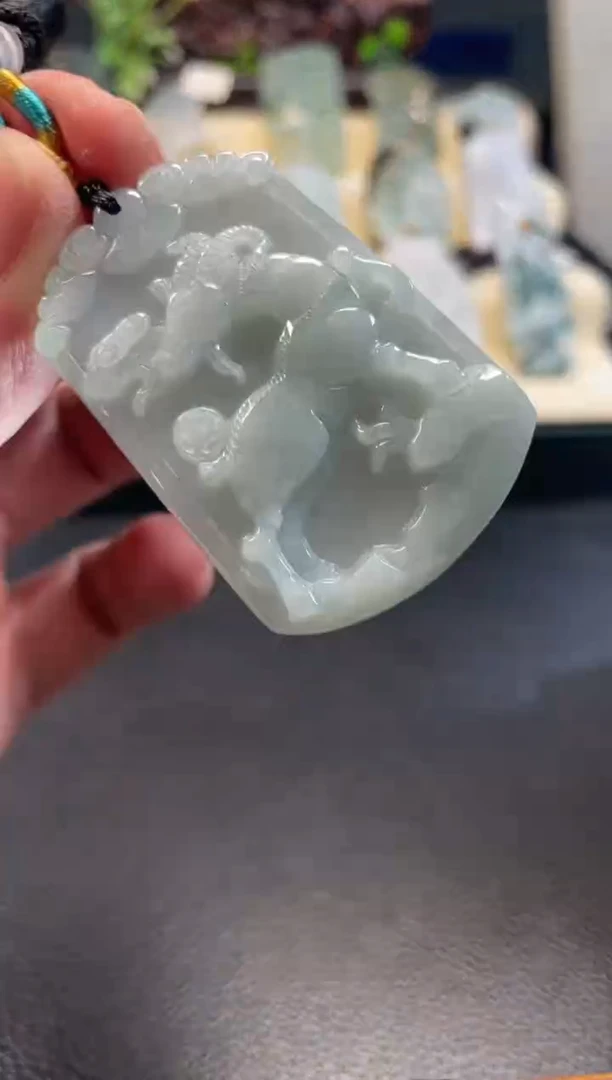 颈饰未镶嵌翡翠12/06/109