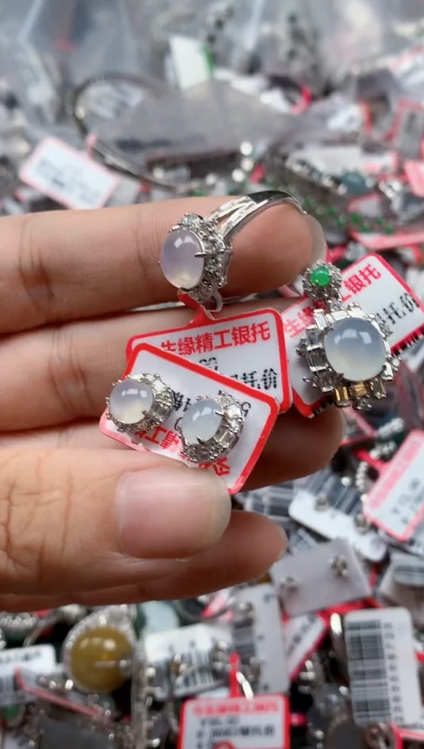 银S925镶嵌戒指翡翠天然A货缅甸翡翠