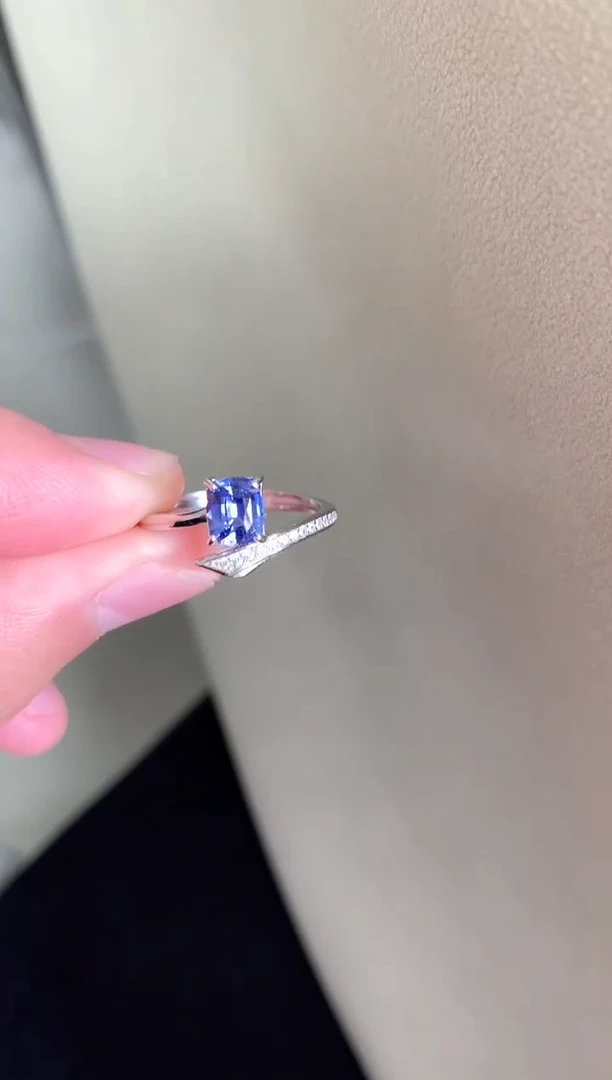 戒指蓝宝石银S925镶嵌戒指