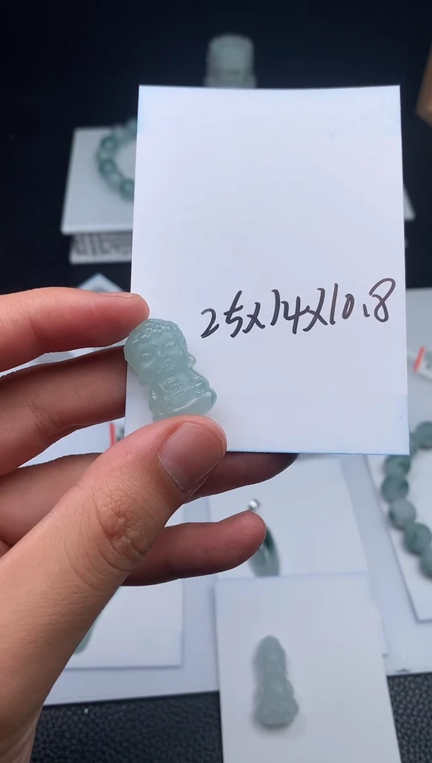 定制翡翠未镶嵌宝宝佛