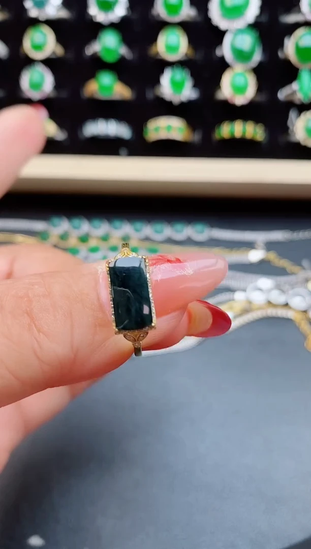 【闪购商品】翡翠戒指银S925镶嵌3231