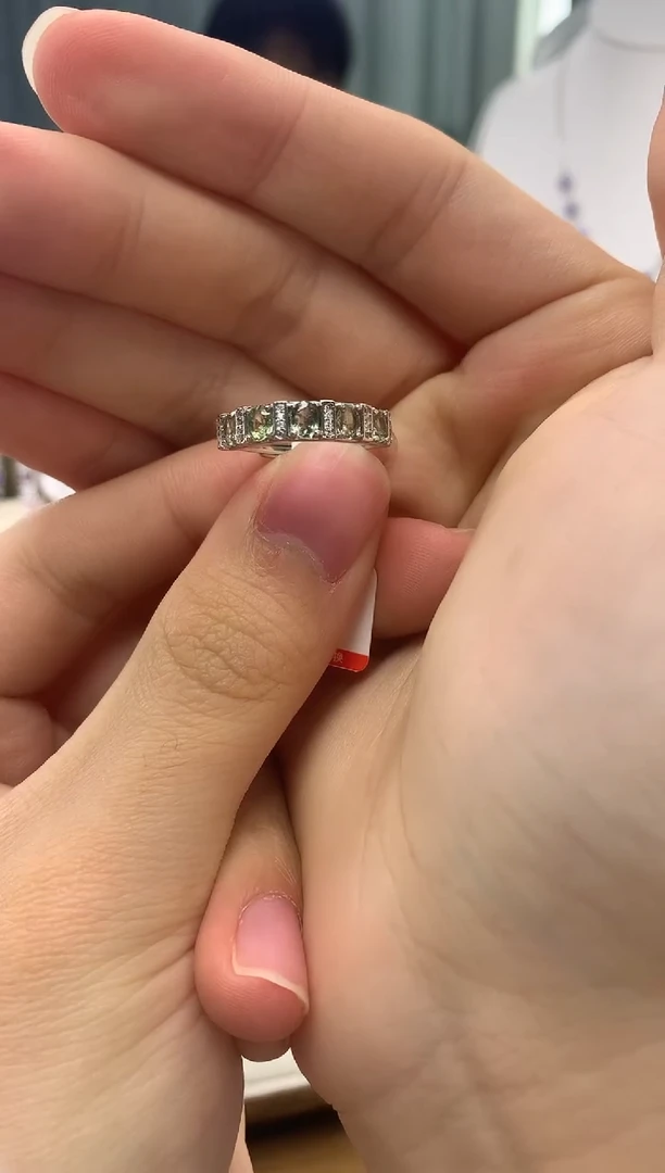 戒指彩色蓝宝石银S925镶嵌...