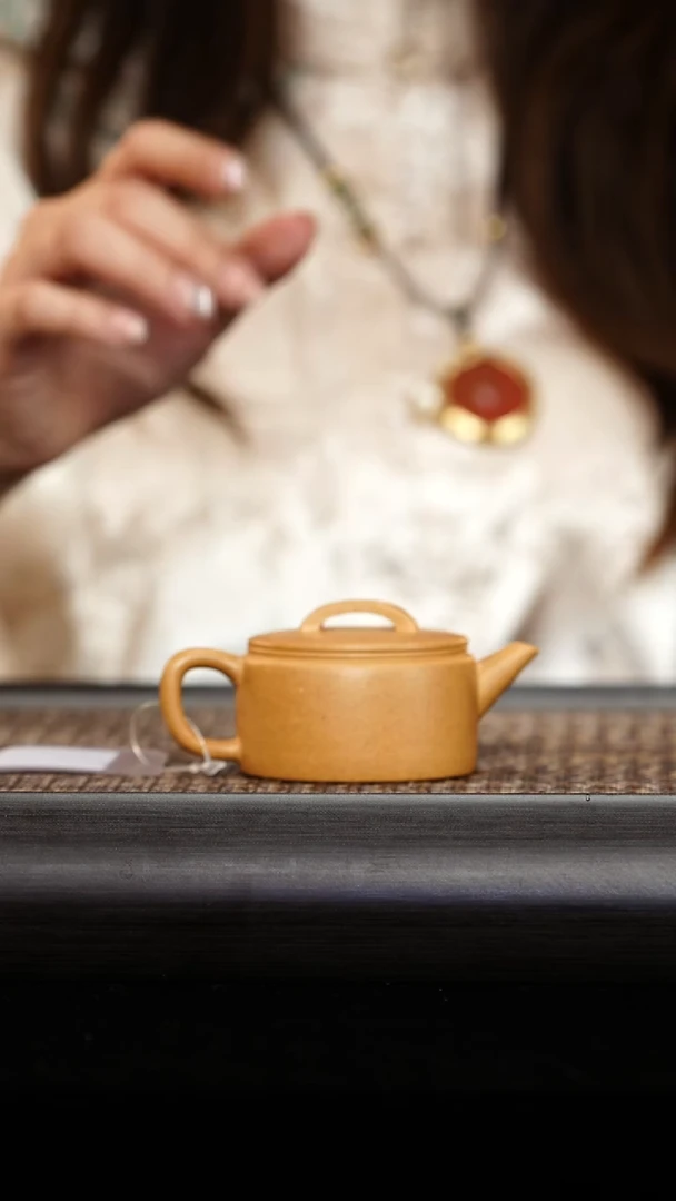 茶壶紫砂剑流汉瓦（小） 90CC