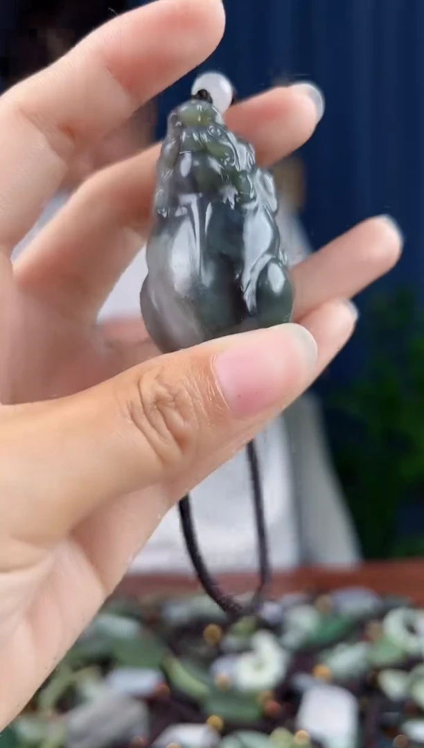 未镶嵌和田玉挂件拍一发一，