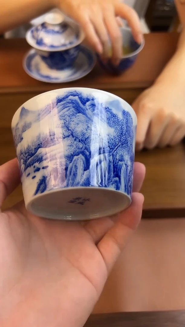 问青坊纯手工手绘青花山水柴窑容天杯