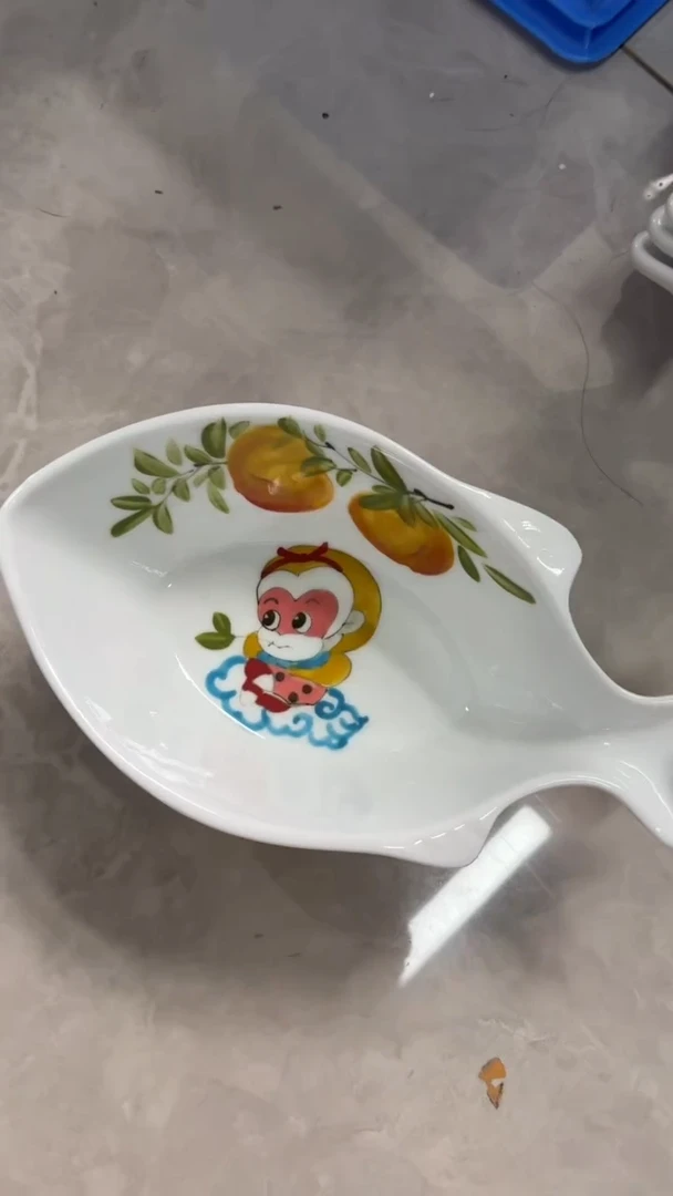 瓷片景德镇高温釉中彩-年年有余美猴王