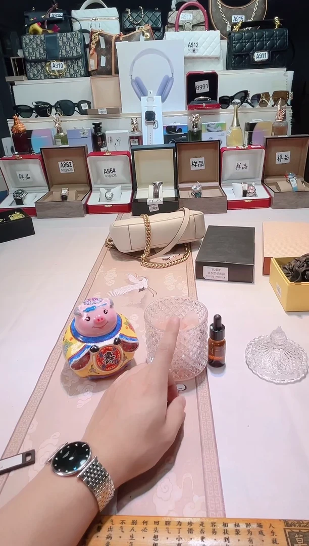 瓷片瓷器 库房到期 全部地板价@@1