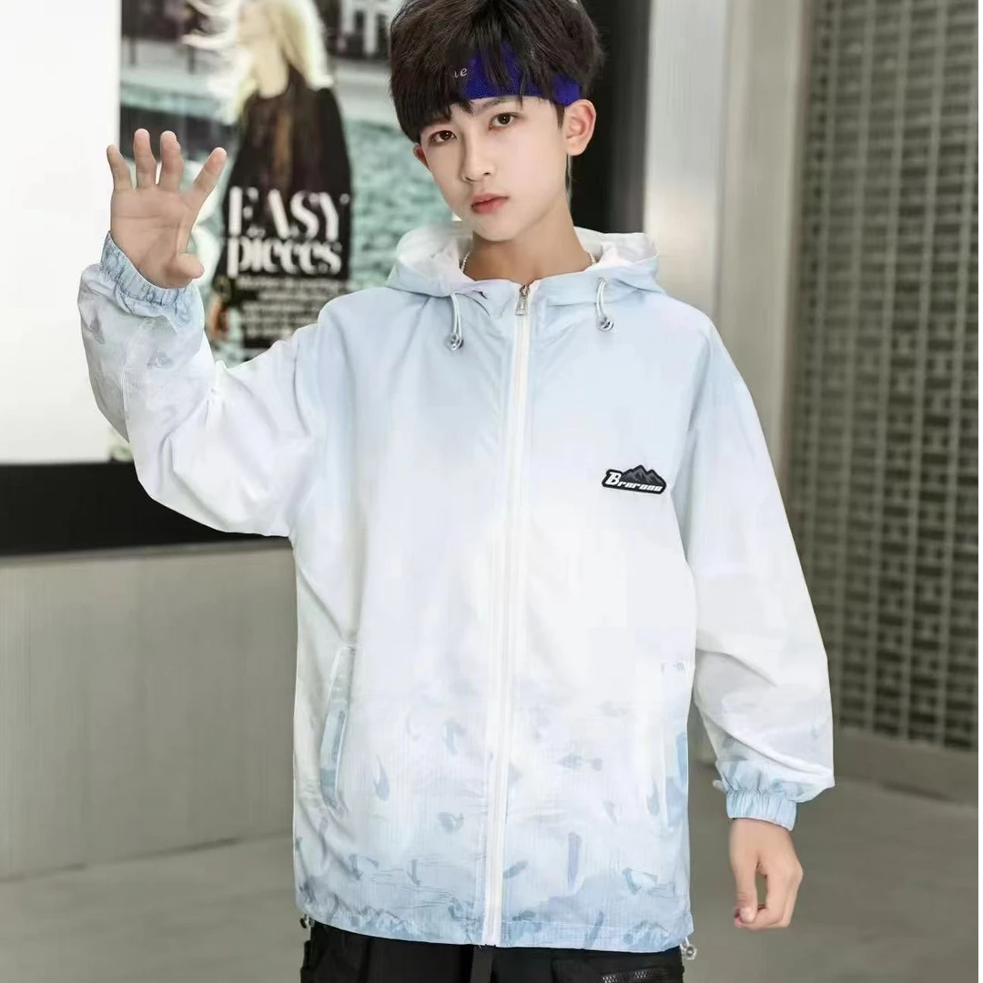 B042白色青少年时尚潮流防晒服