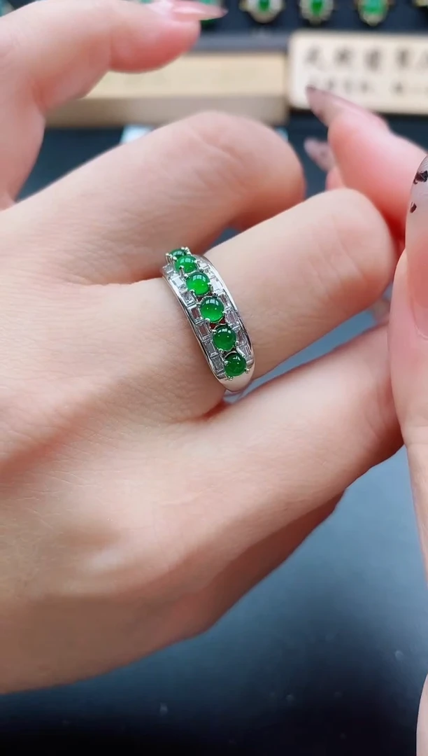 银S925镶嵌戒指翡翠1