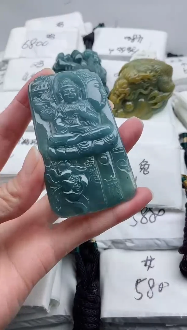 颈饰未镶嵌翡翠8