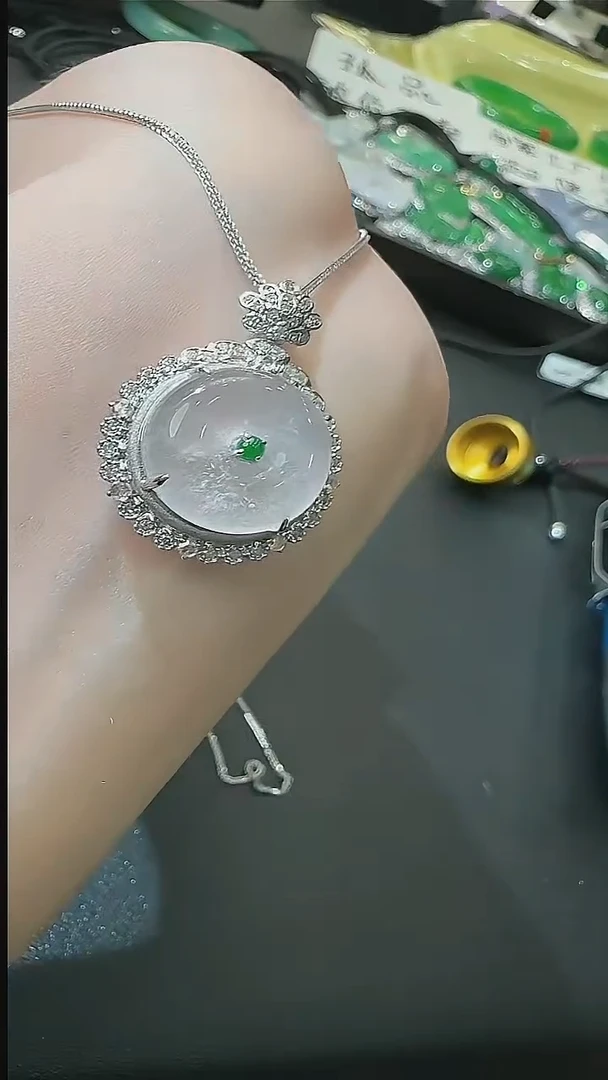 颈饰18K金镶嵌翡翠18k镶嵌-天然A货翡翠