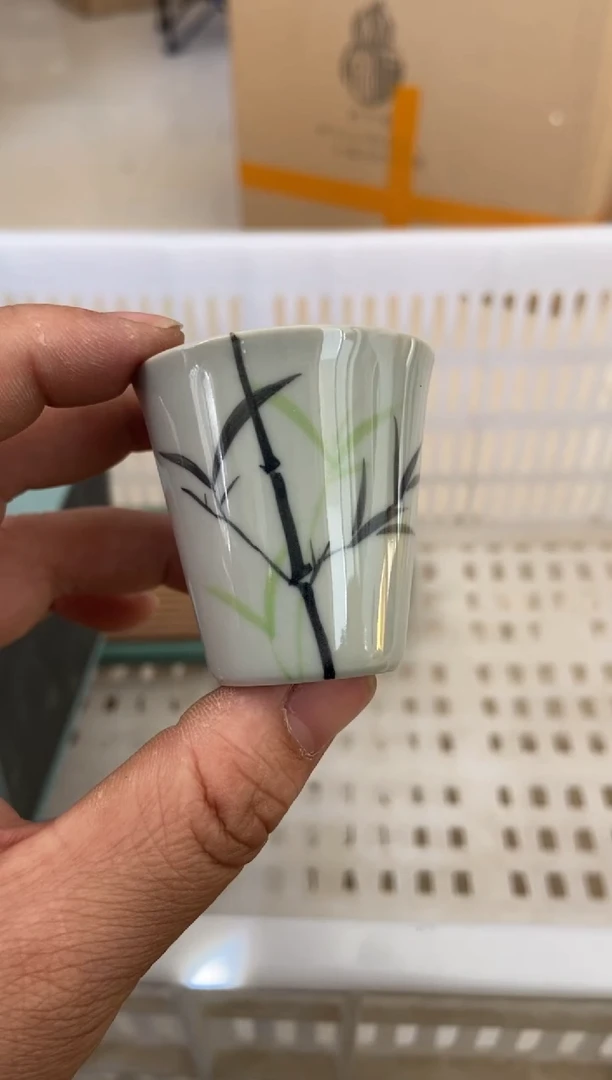 杯无运费险有瑕疵的摄影的产品有使用过的痕迹有点脏介意勿拍