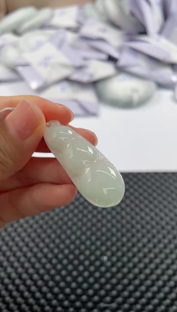 颈饰未镶嵌翡翠3816 豆子