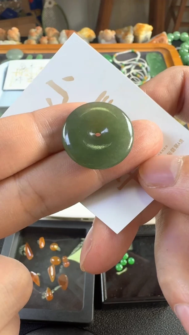 定制翡翠未镶嵌平安扣