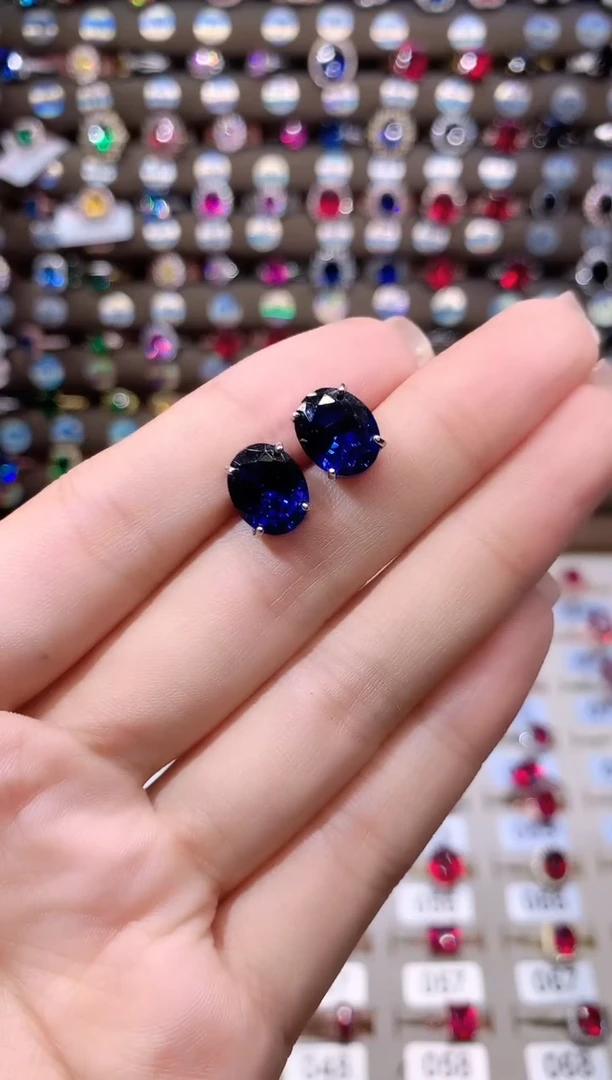 蓝宝石耳饰银S925镶嵌银色810