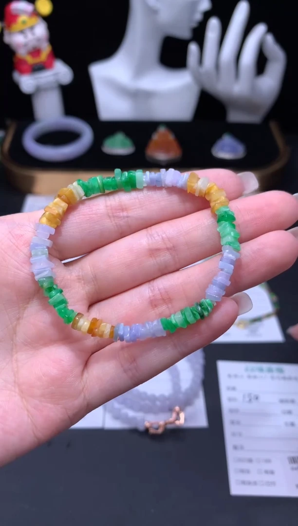 未镶嵌定制翡翠落***?48小时鉴赏期 退货不扣服务费