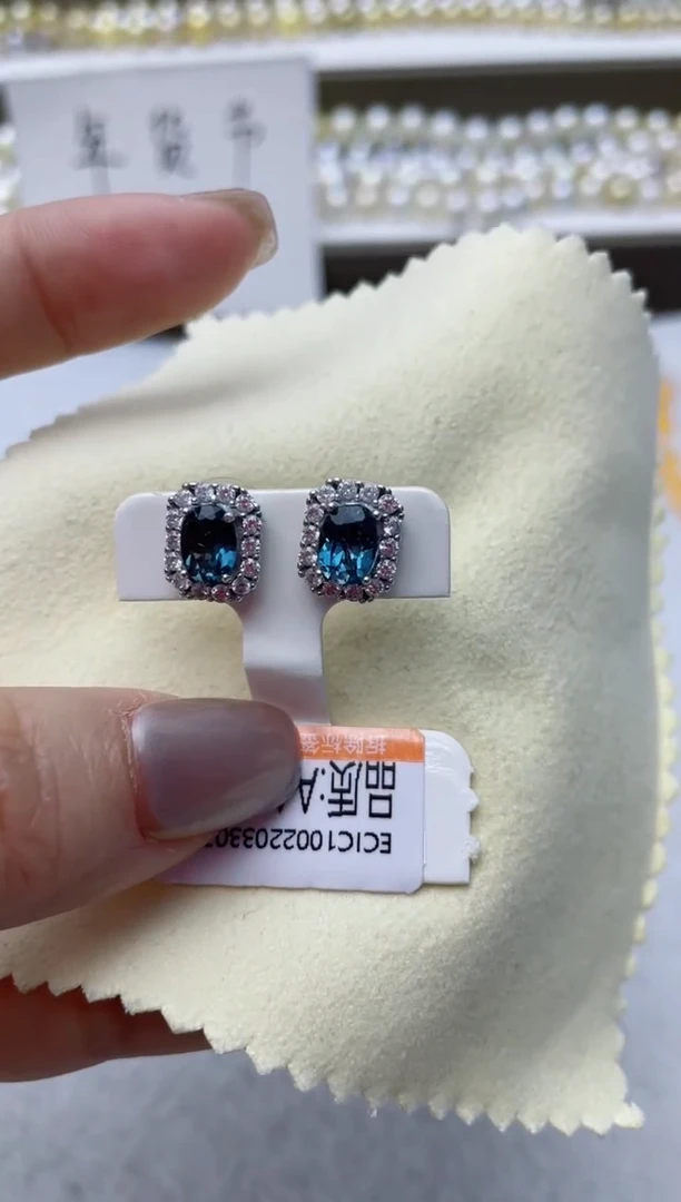 【闪购商品】托帕石耳饰银S925镶嵌A38