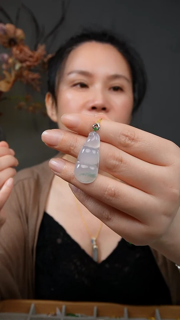 吊坠(不含链)未镶嵌翡翠天然缅甸翡翠吊坠