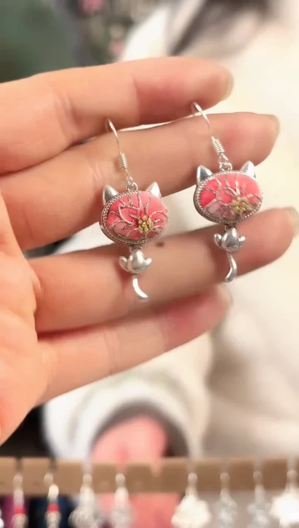 彩云南阁非遗老绣苗银饰品144