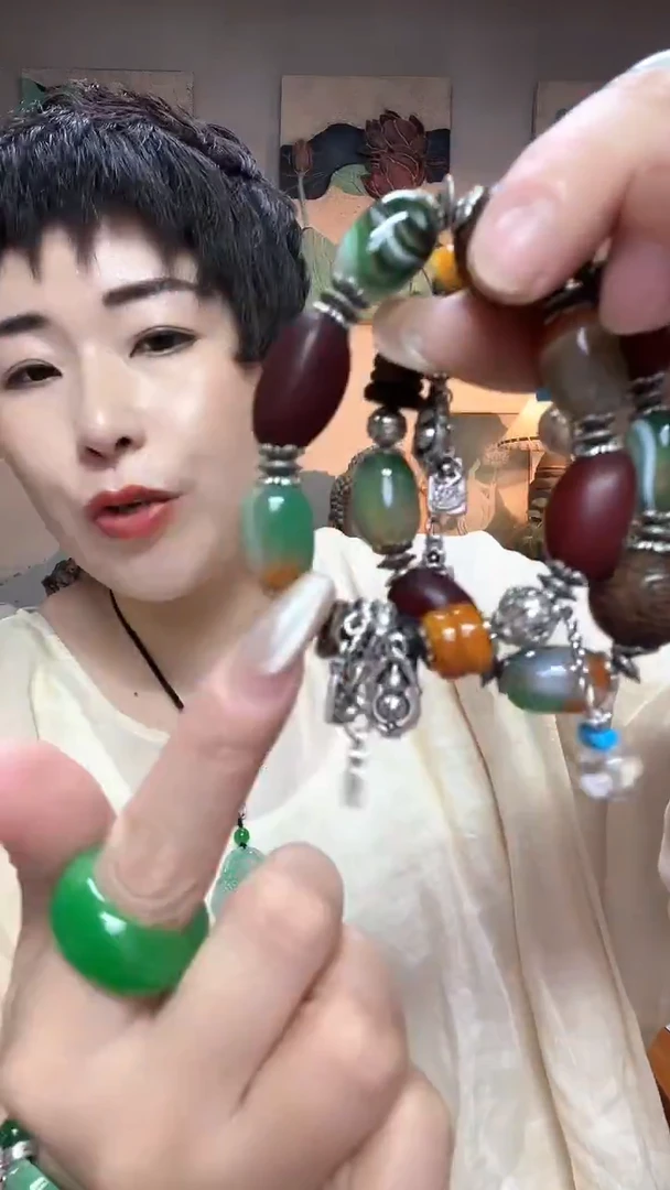 吊坠(赠链)合金翡翠656