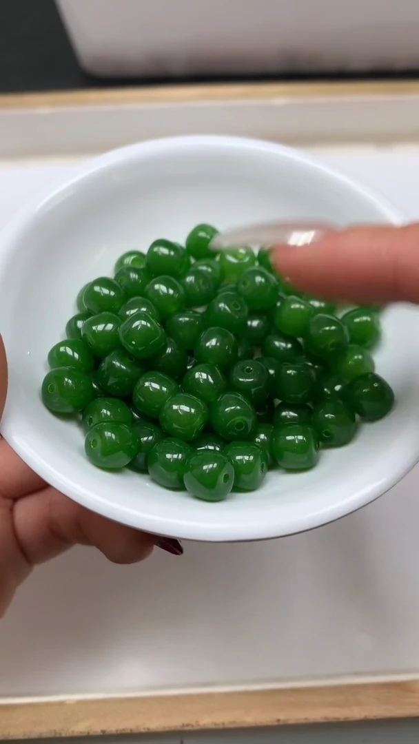 未镶嵌散珠玛瑙/玉髓C866菠菜绿7*8mm25个8.8元