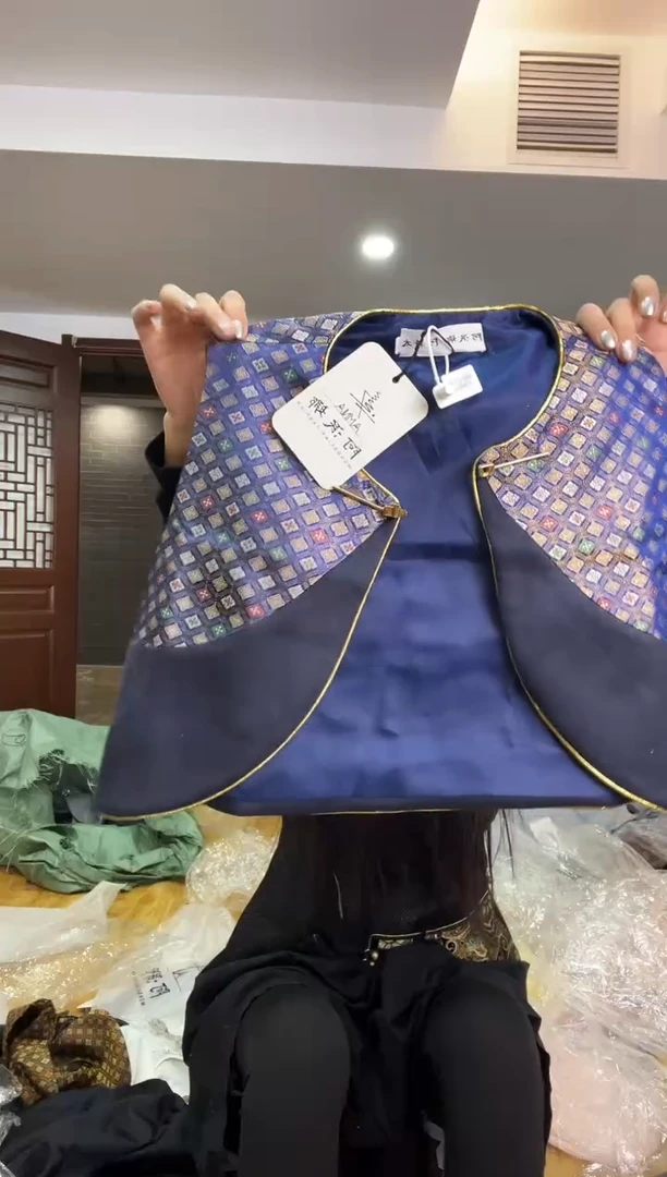 马甲   L 120斤以里