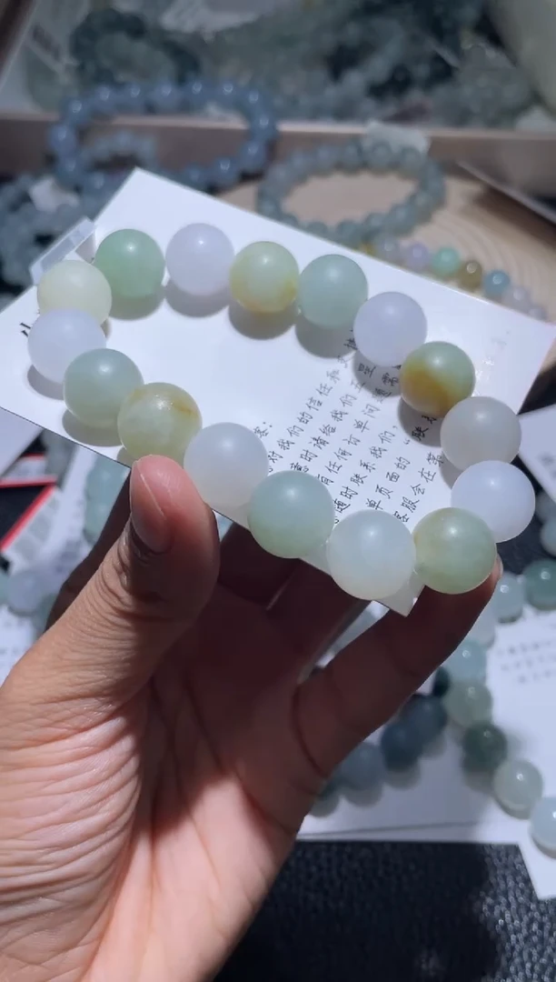 未镶嵌定制翡翠黄*亮翡翠手串