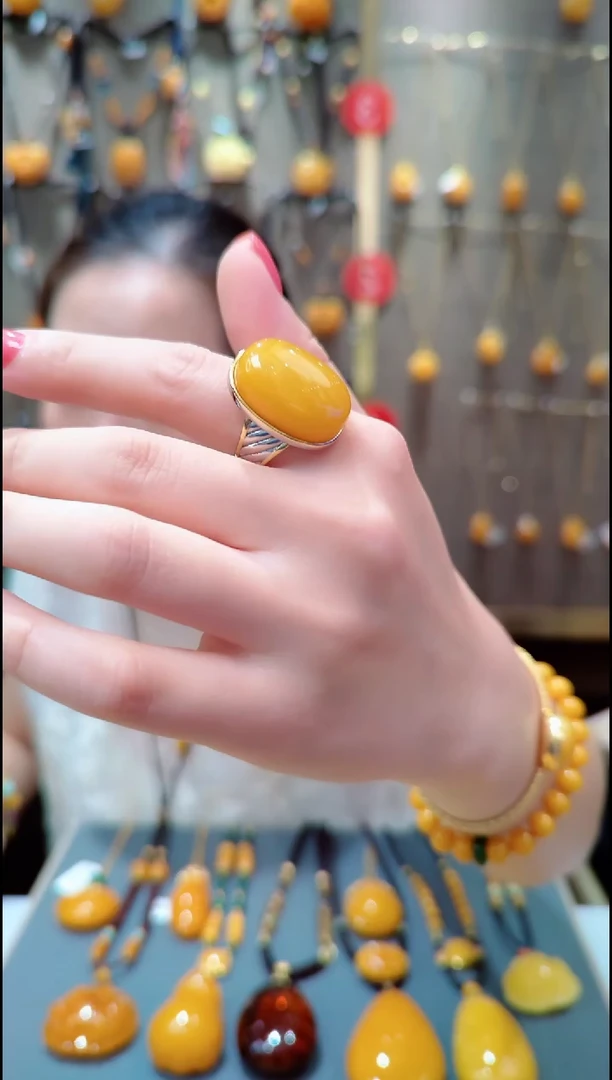 蜜蜡银S925镀金镶嵌珠宝奇石﹣F611蜜蜡戒指