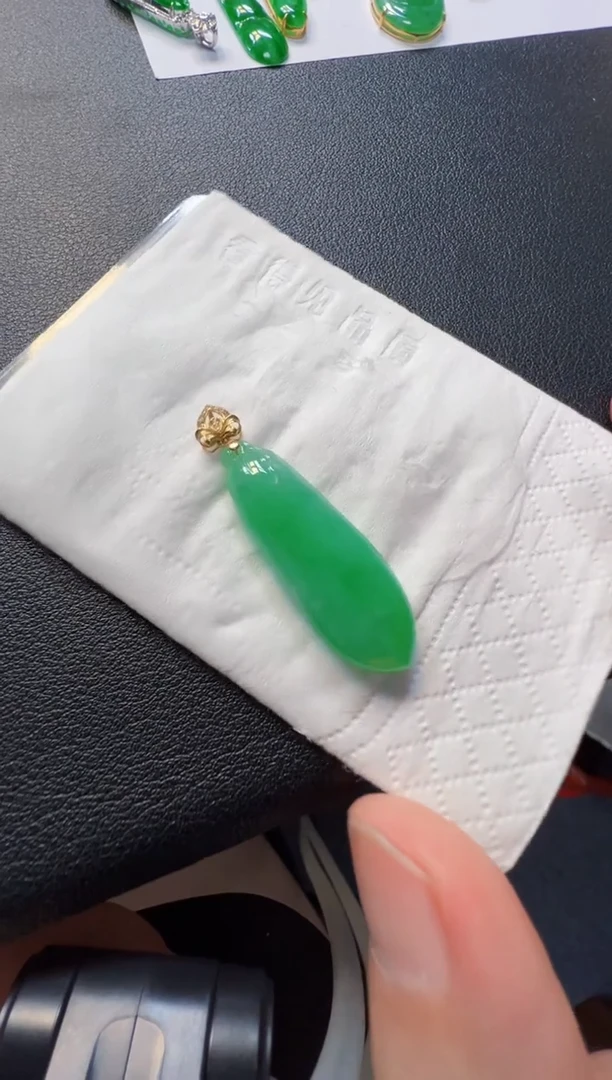 吊坠(不含链)18K金镶嵌翡翠2980