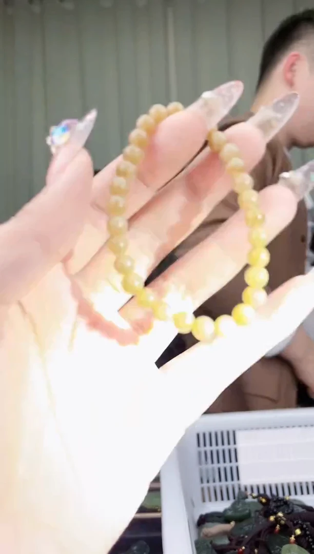 【闪购商品】和田玉挂件未镶嵌拍一发一，多样性发货！