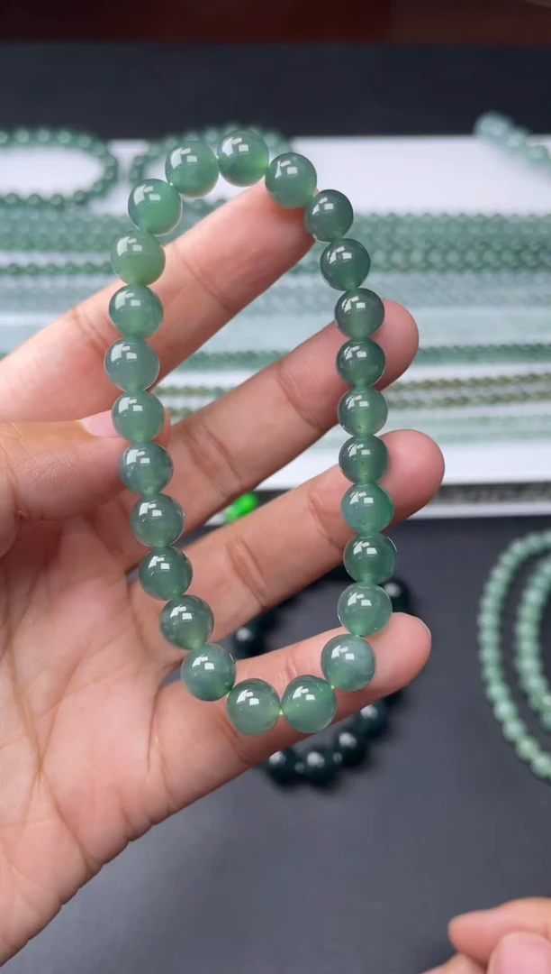 颈饰未镶嵌翡翠璐*?手串卡8