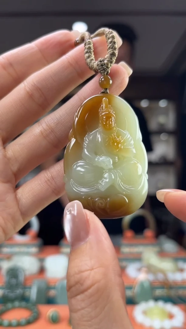 和田玉未镶嵌颈饰佩佩