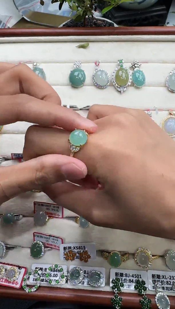 翡翠戒指银S925镶嵌戒指370