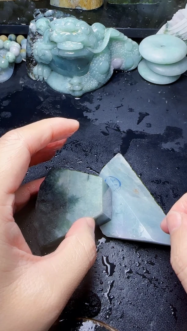 颈饰未镶嵌翡翠L***n47