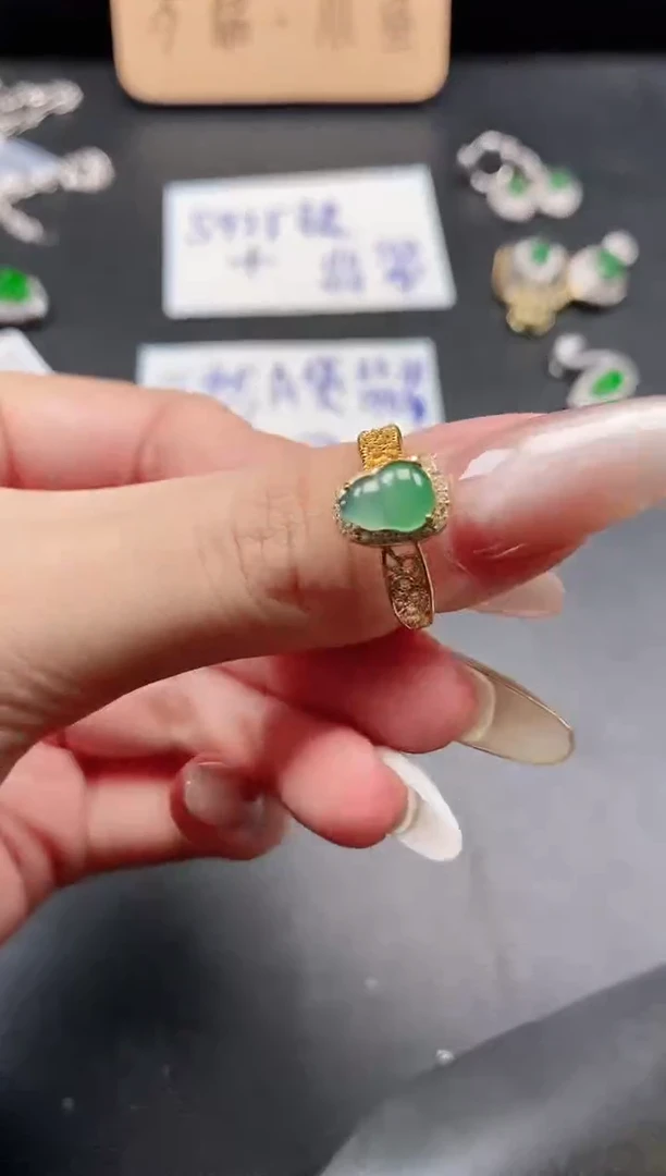 银S925镶嵌戒指翡翠51511