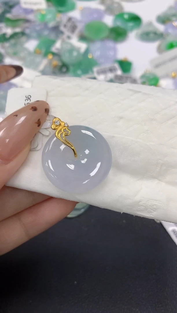 颈饰18K金镶嵌翡翠a货假一赔三支持复检百元上9元证书费自理