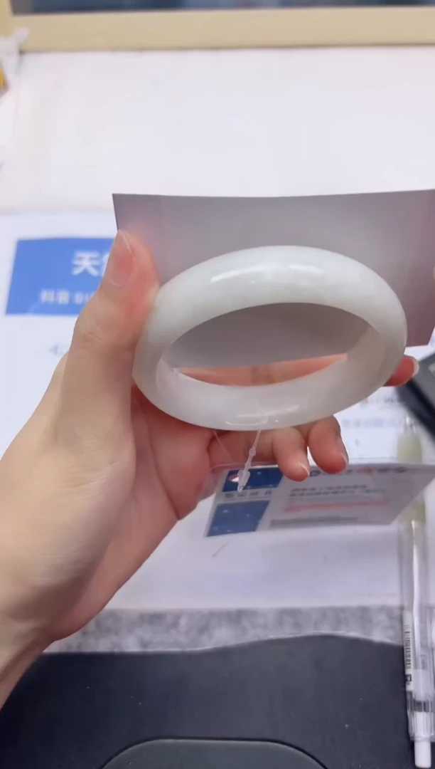 和田玉手镯未镶嵌77-61