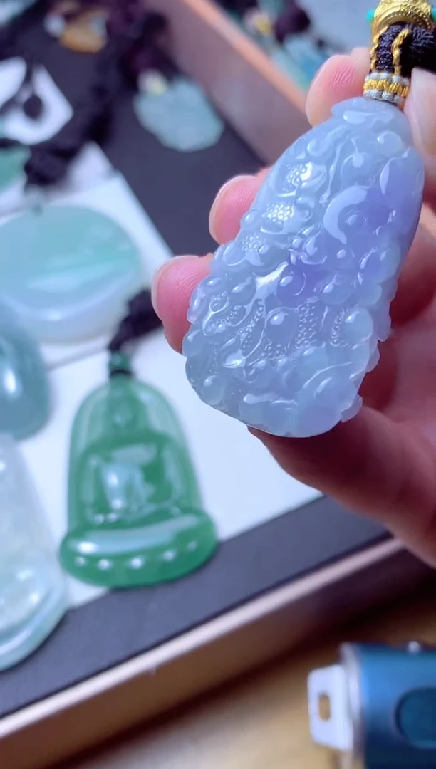 颈饰未镶嵌翡翠天然A货翡翠