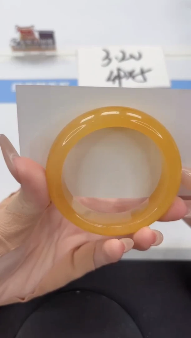 【闪购商品】石英质玉手镯未镶嵌A152-53.7