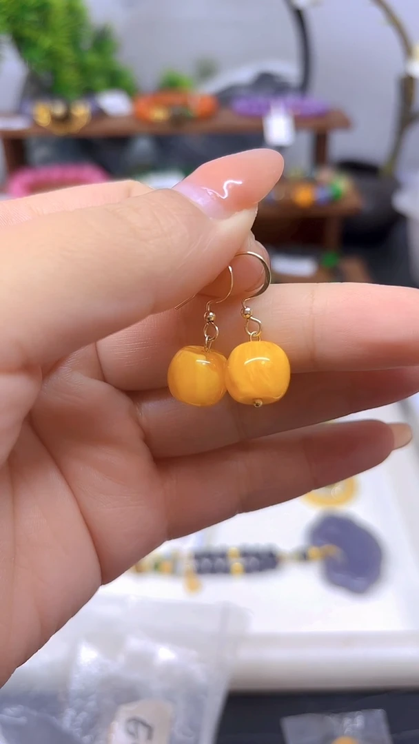 蜜蜡14K金镶嵌耳饰E01