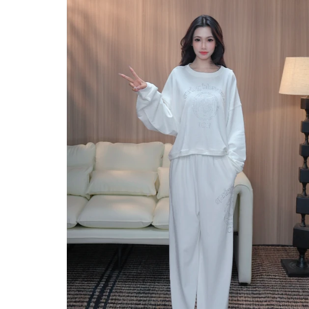 TCH私服秋款时尚休闲风烫钻淑女白色套装T75C07E1092轻奢tch