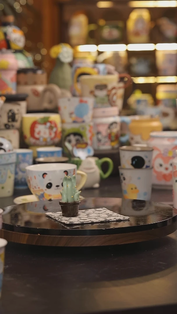 景德镇釉下彩绘设计师款式陶瓷