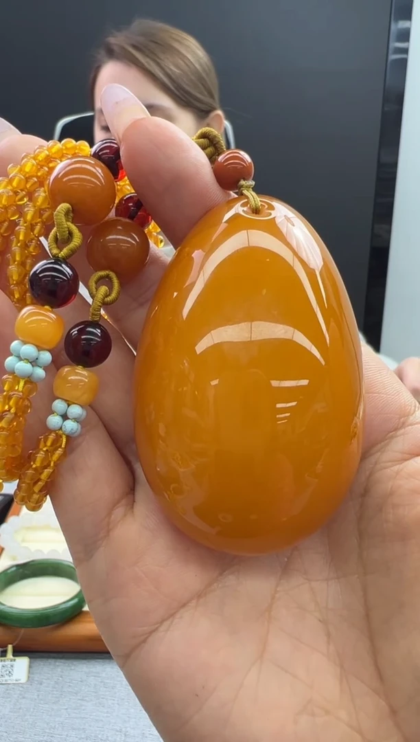 【闪购商品】琥珀颈饰未镶嵌282秒拍号