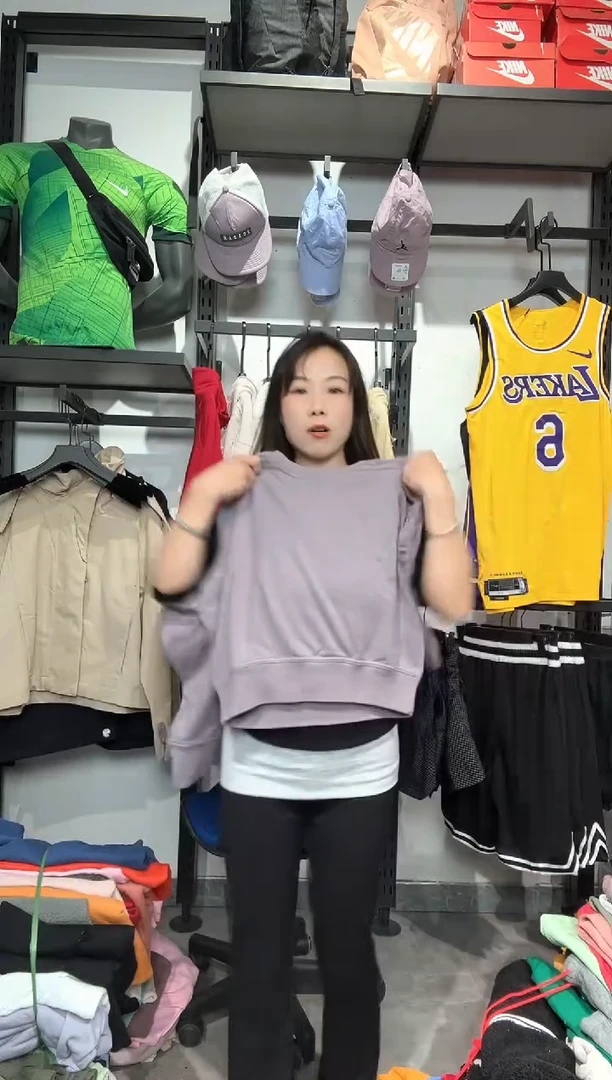 1046 编码 瑕疵款直播间过款为准 尺码