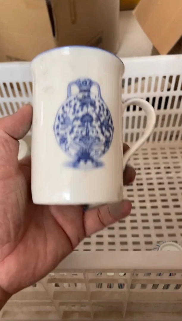 杯无运费险有瑕疵的摄影的产品有使用过的痕迹有点脏介意勿拍