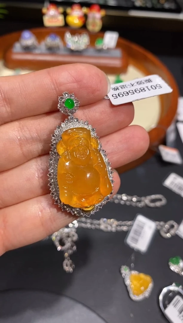 【闪购商品】翡翠吊坠(不含链)18K金镶嵌吊坠