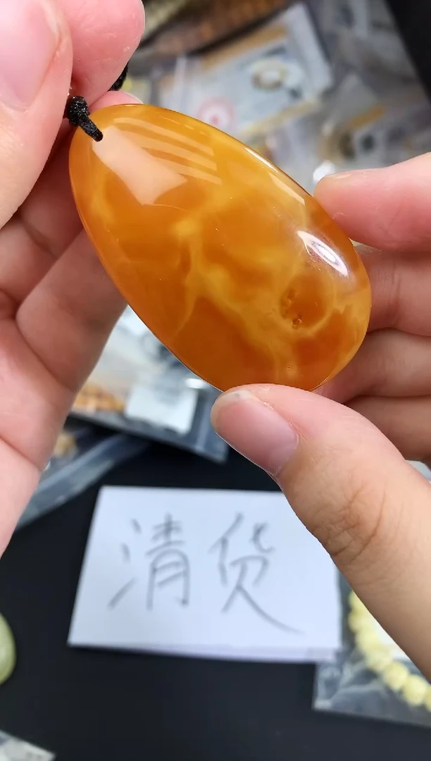 蜜蜡未镶嵌珠宝奇石57