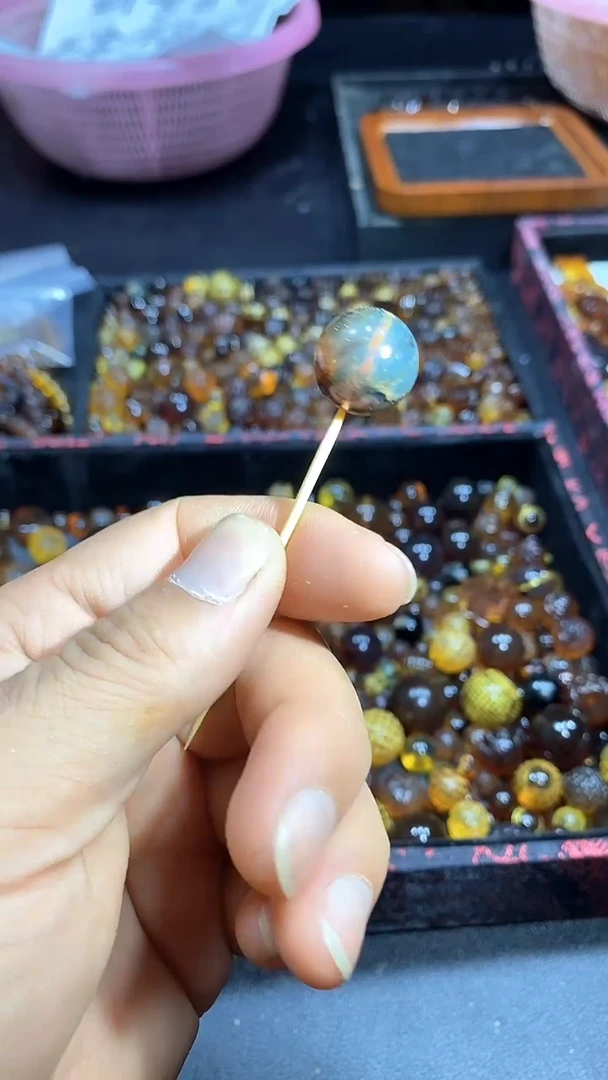 琥珀颈饰未镶嵌天然缅甸琥珀单珠