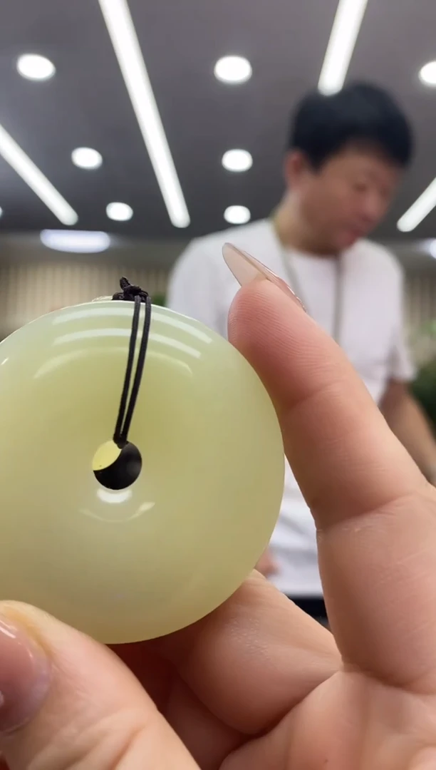 和田玉未镶嵌颈饰多样式发货随机发一